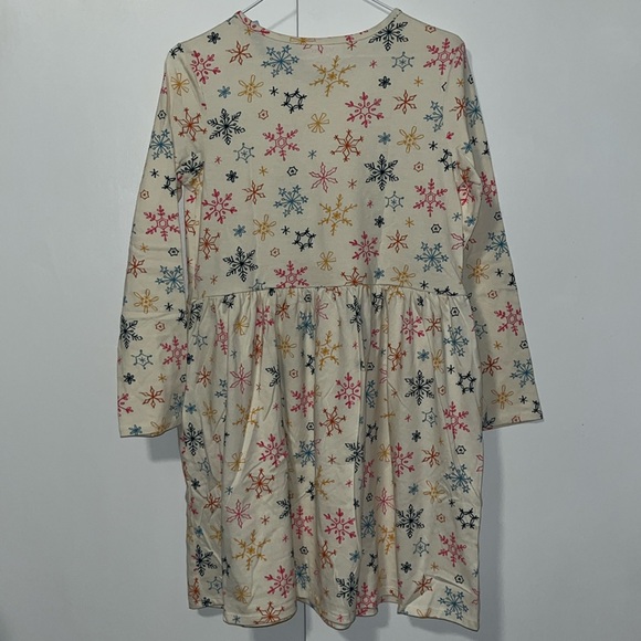 NWT Cat & Jack Girl’s Long Sleeve T-Shirt Dress Cream Snowflake Print XXL 18 - Picture 4 of 8